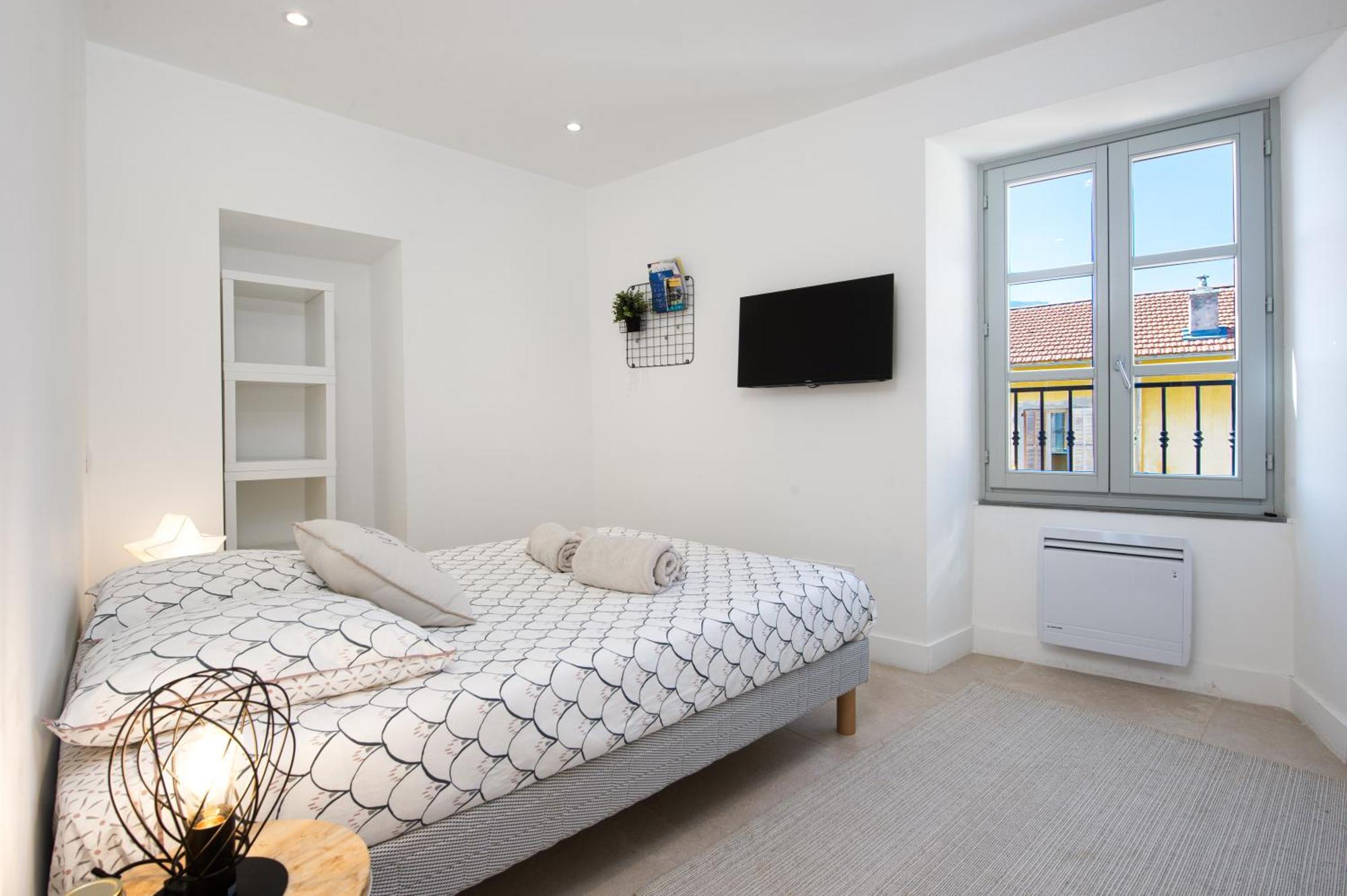 Palm Riviera - Vieille Ville De Menton - Vue Mer Екстериор снимка