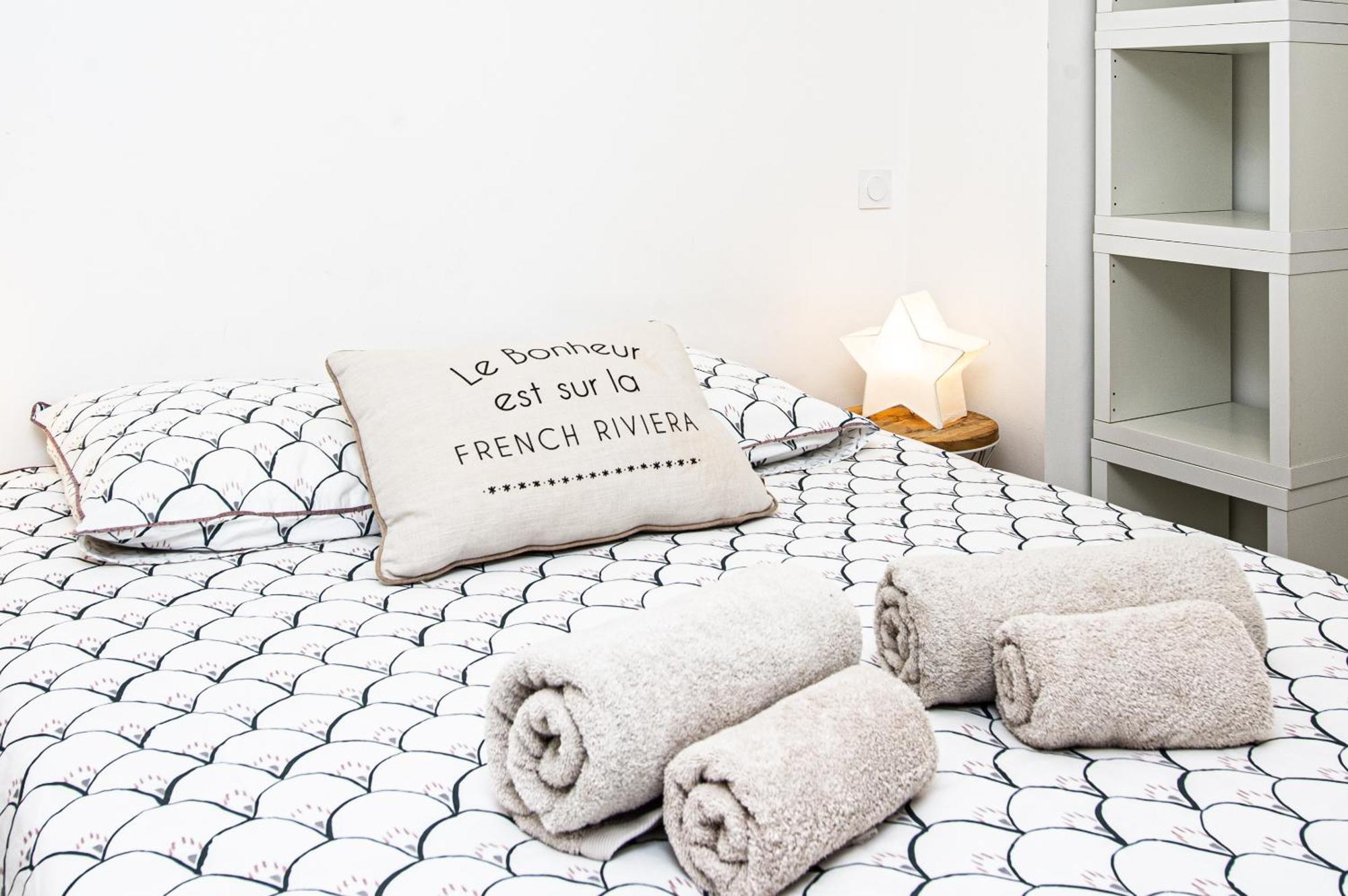 Palm Riviera - Vieille Ville De Menton - Vue Mer Екстериор снимка